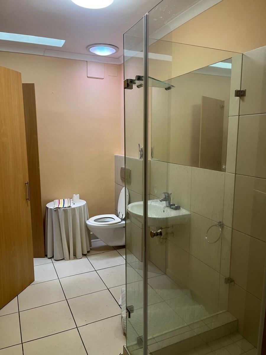 To Let 4 Bedroom Property for Rent in Big Bay Western Cape